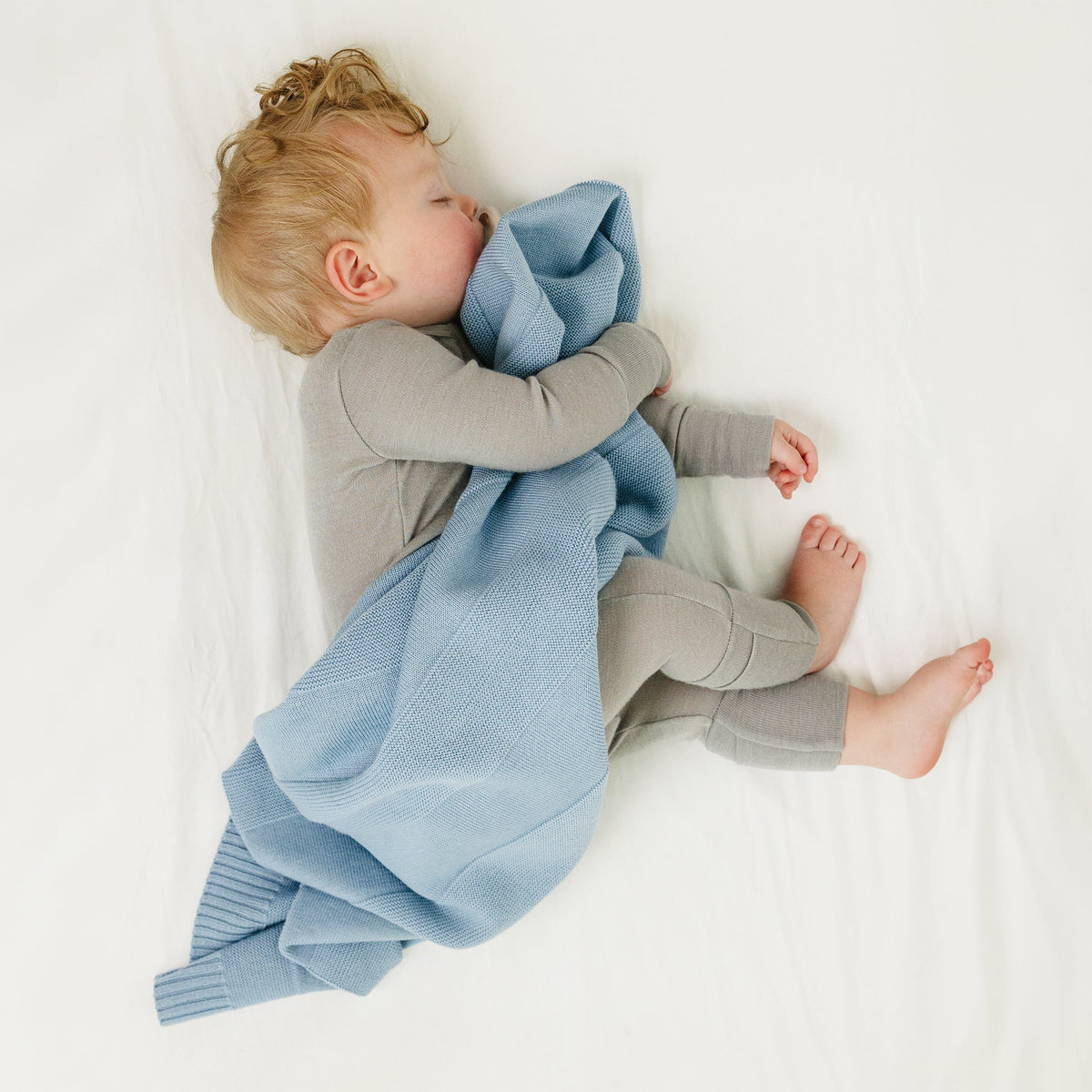 Knitted Baby Blanket, 100% Merino Wool, 31.5" x 40", Lullaby Blue